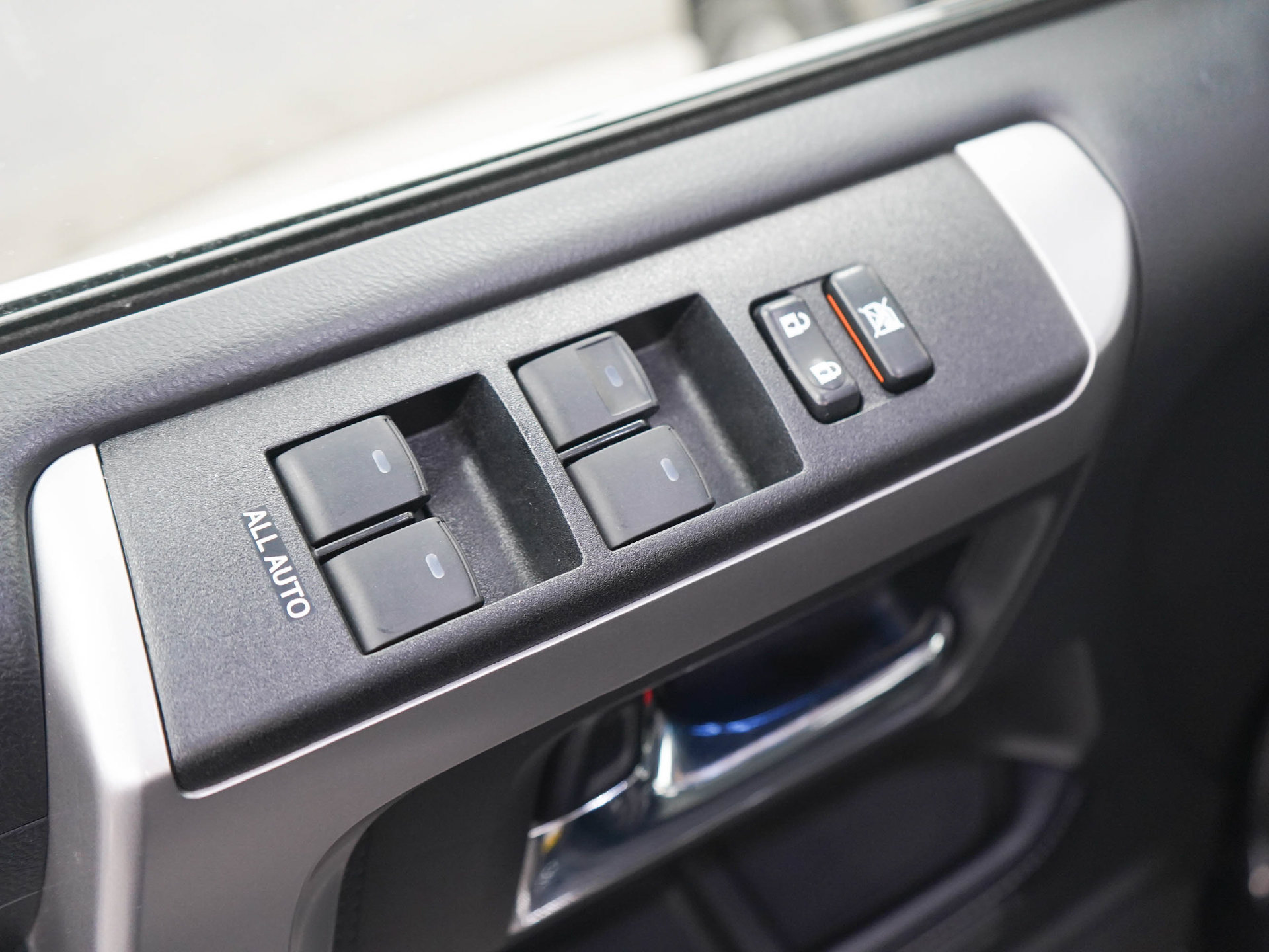 Used 2019 Toyota 4Runner Limited AWD/4WD image 19