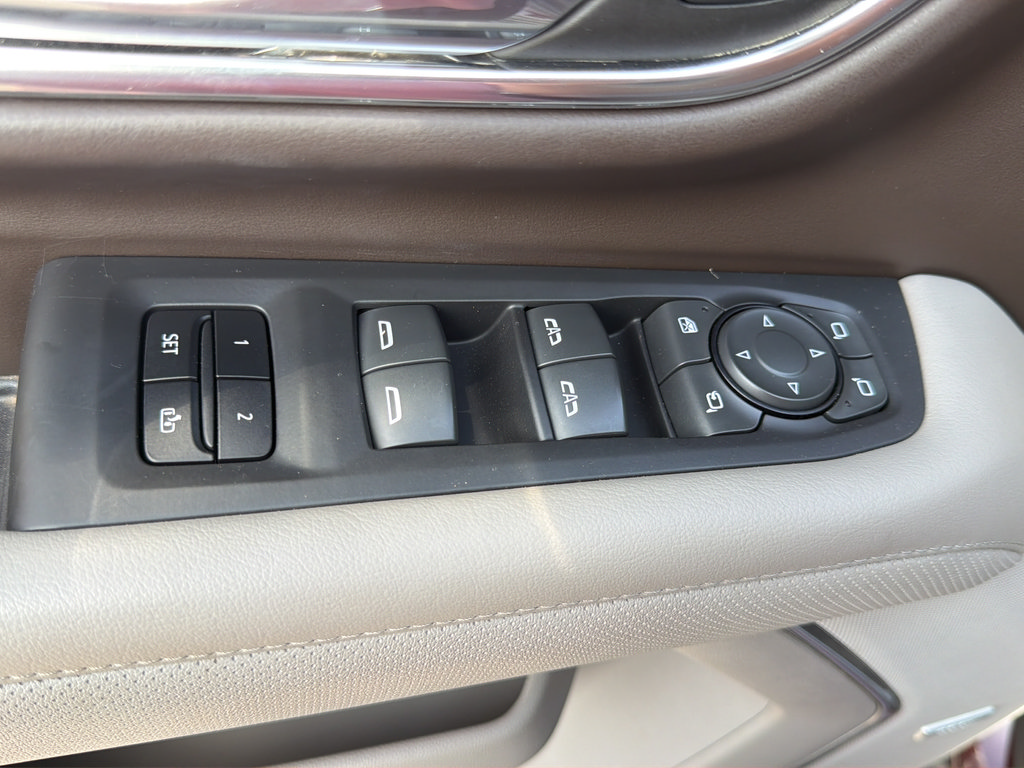 Used 2023 GMC Yukon SLT w/ SLT Premium Package AWD/4WD image 20
