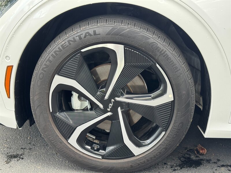 Used 2024 Kia EV6 GT-Line AWD/4WD image 17