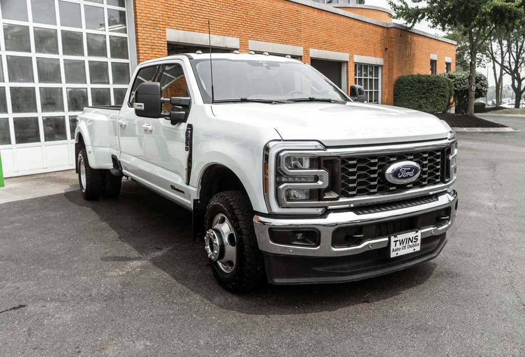 Used 2025 Ford F350 Lariat w/ Lariat Ultimate Package AWD/4WD image 6