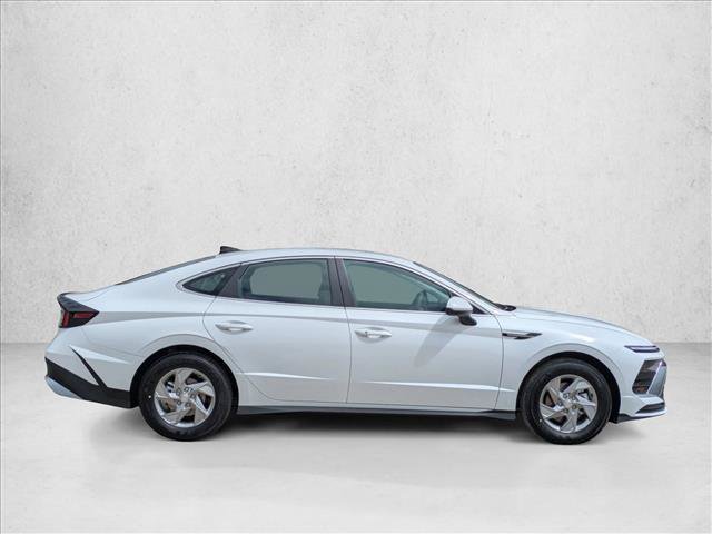 New 2026 Hyundai Sonata SE FWD image 4