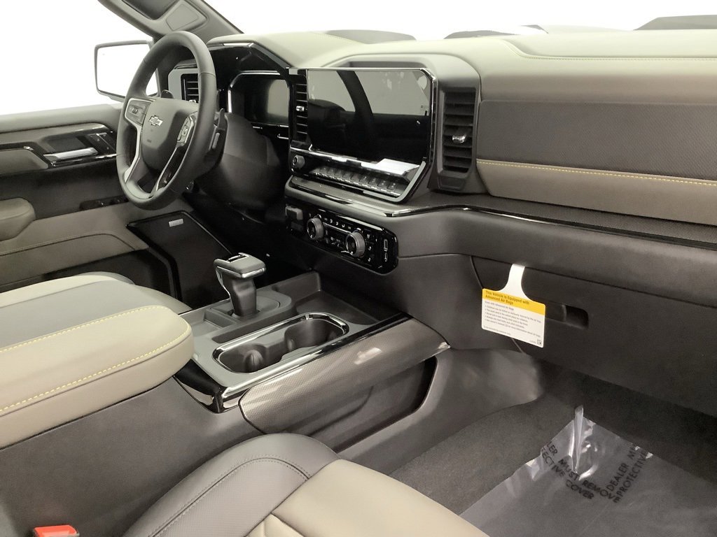 New 2026 Chevrolet Silverado 1500 ZR2 w/ Dark Appearance Package image 30