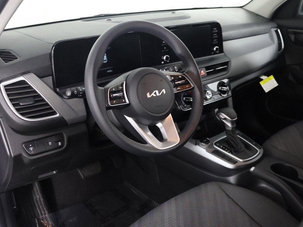 Used 2024 Kia Seltos LX image 23