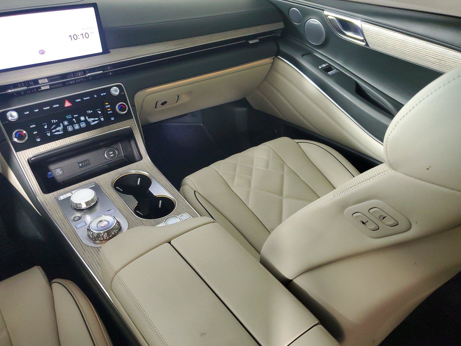Used 2025 Genesis GV80 3.5T Prestige AWD/4WD image 17