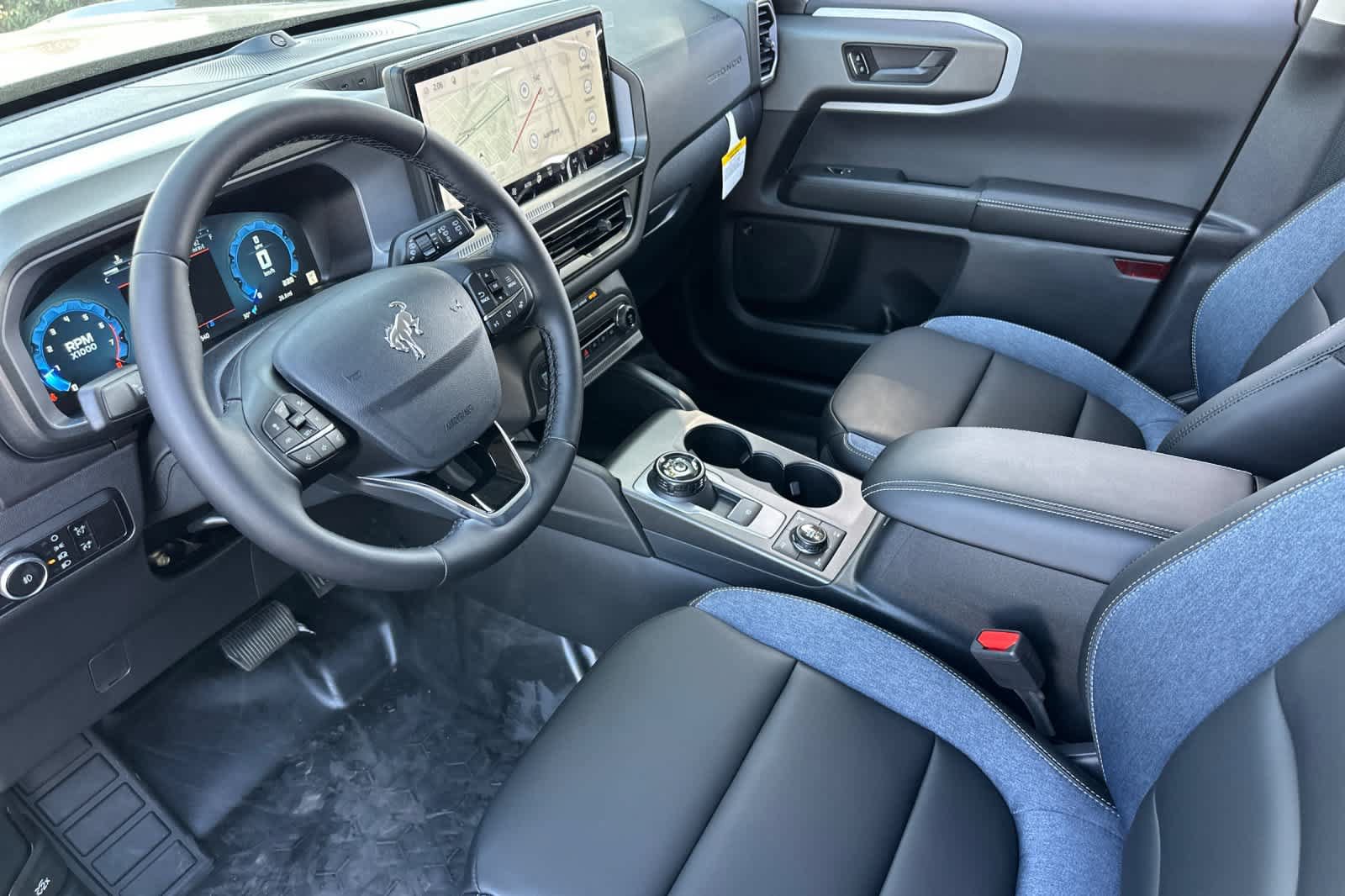 New 2026 Ford Bronco Sport Outer Banks w/ Sasquatch Outer Banks Package AWD/4WD image 12