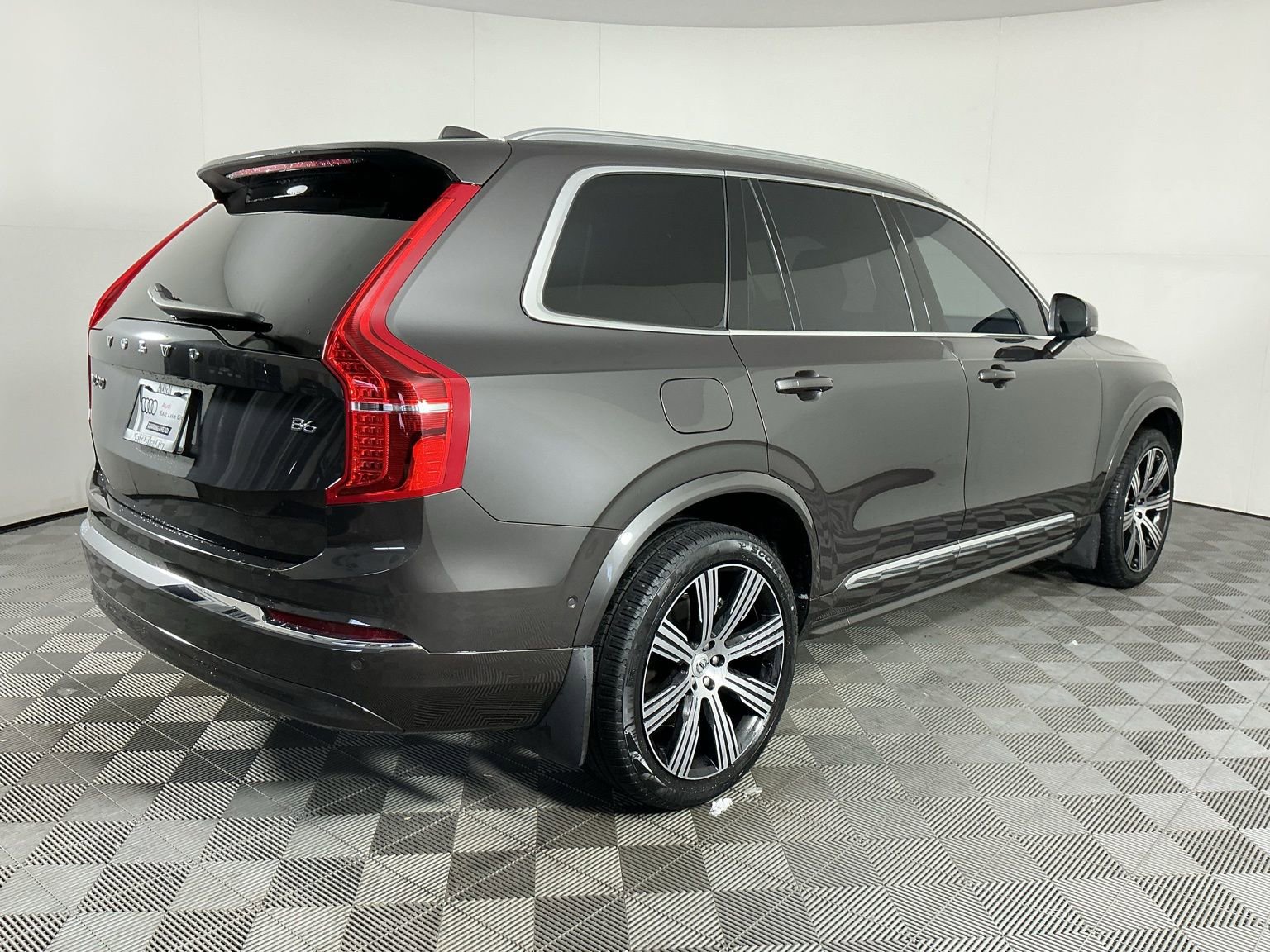 Used 2024 Volvo XC90 B6 Ultimate image 7