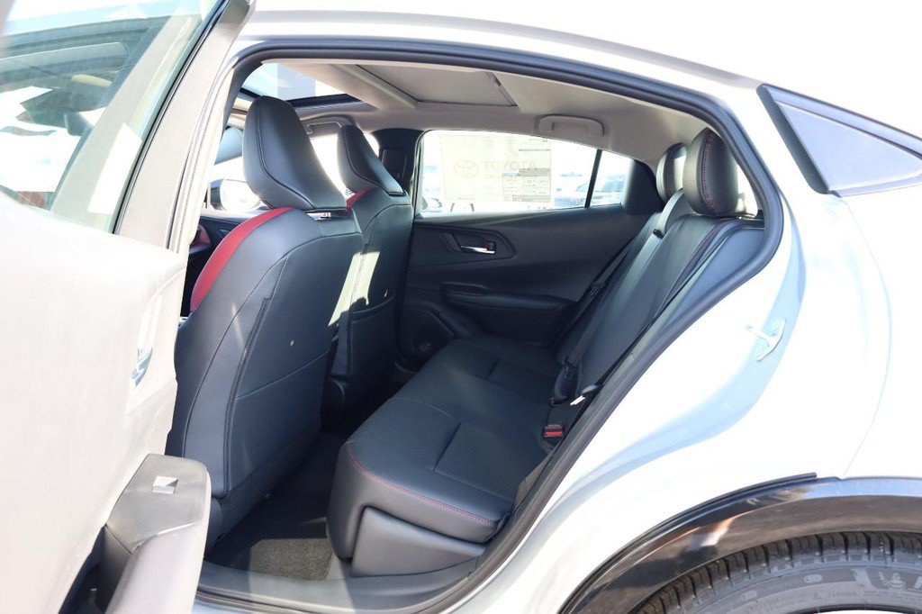 New 2026 Toyota Prius Plug-In Hybrid FWD image 21