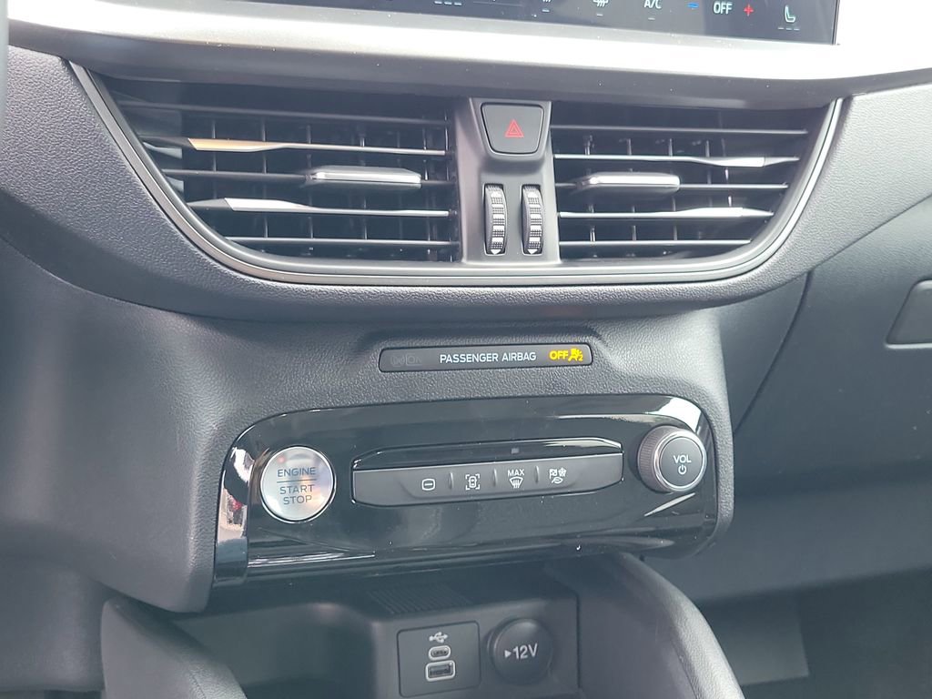 New 2026 Ford Escape SE image 28