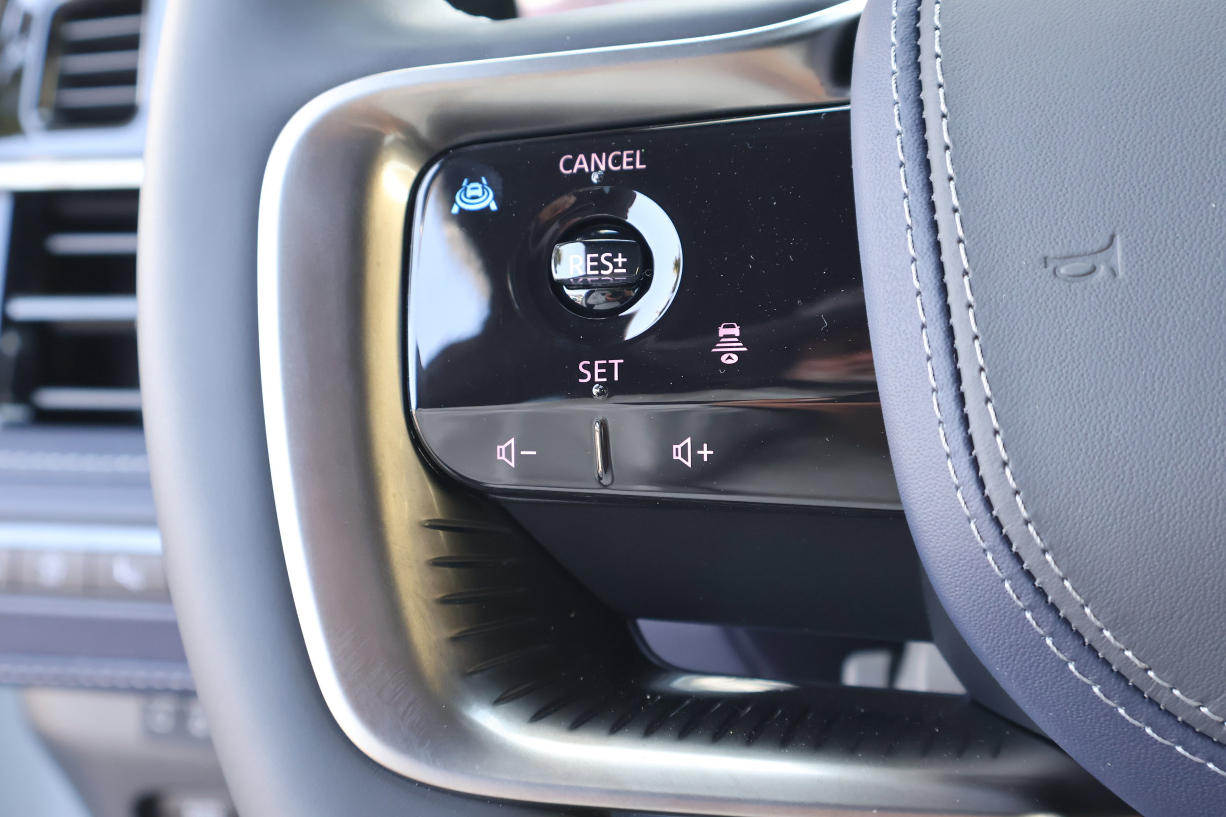 New 2026 INFINITI QX80 4WD image 28