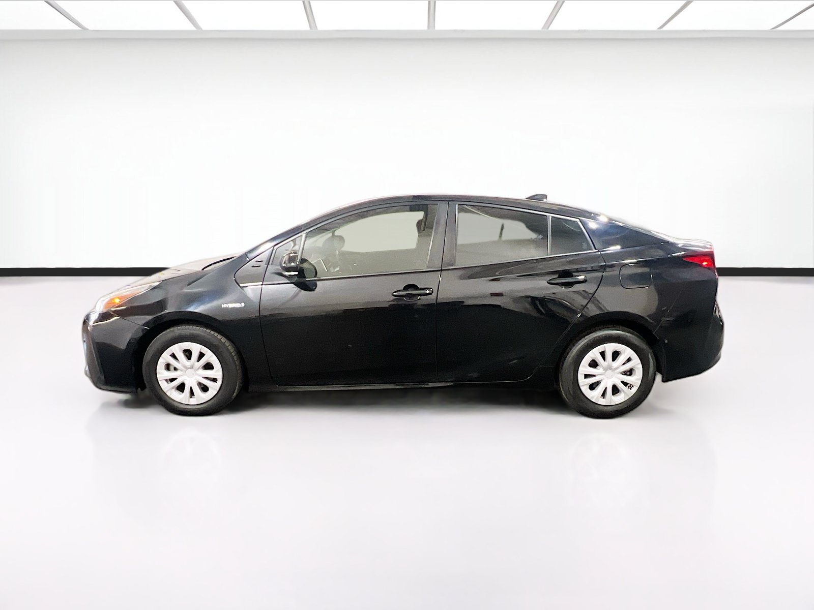 Used 2022 Toyota Prius LE FWD image 21