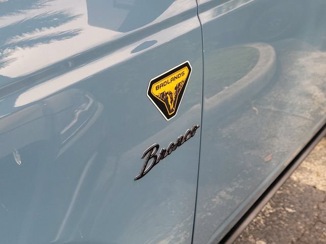 Used 2022 Ford Bronco Badlands AWD/4WD image 6