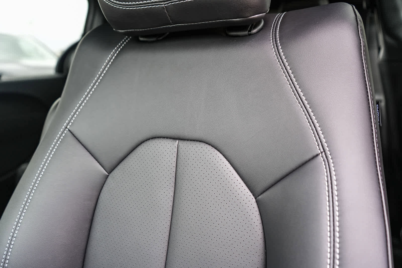 New 2026 Chrysler Voyager LX image 25