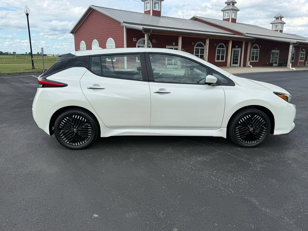 Used 2023 Nissan Leaf SV Plus FWD image 4