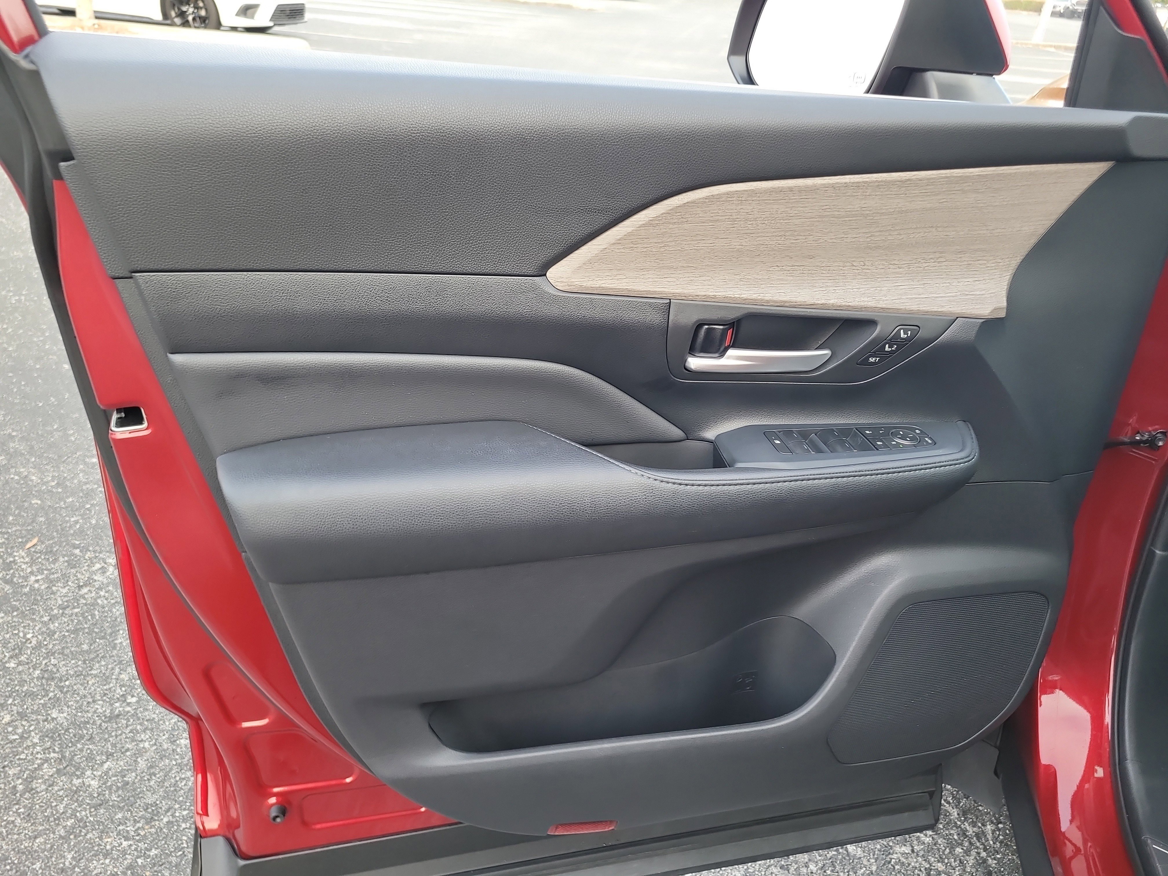 Certified 2024 Toyota Grand Highlander Limited image 19