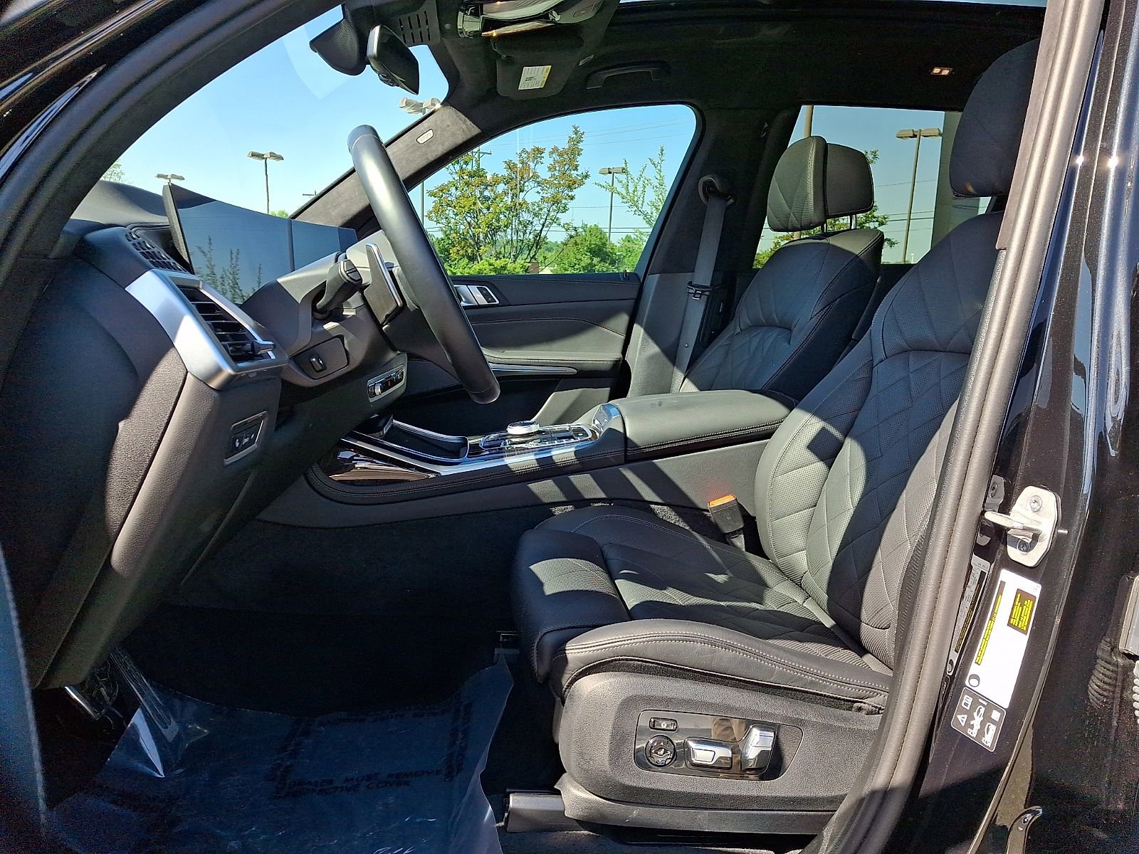 Used 2025 BMW X7 xDrive40i w/ Executive Package AWD/4WD image 13