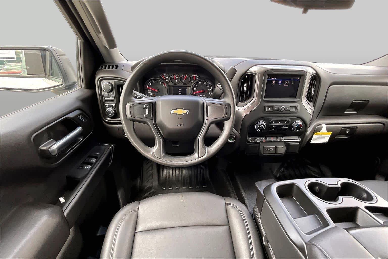 Used 2024 Chevrolet Silverado 1500 W/T w/ Trailering Package AWD/4WD image 6