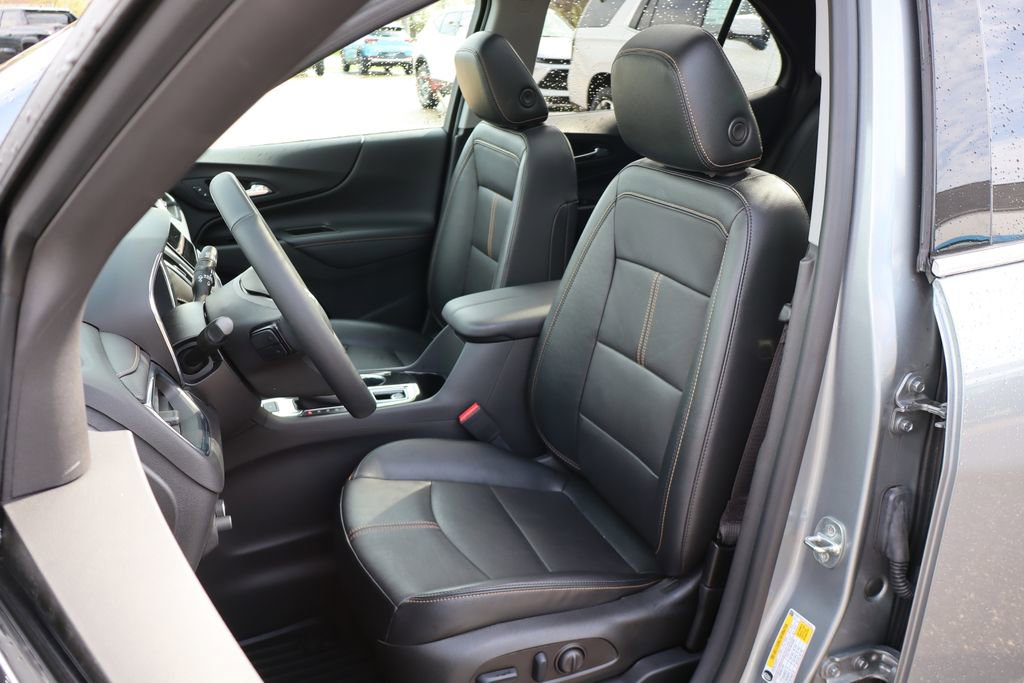 Used 2023 Chevrolet Equinox Premier image 14
