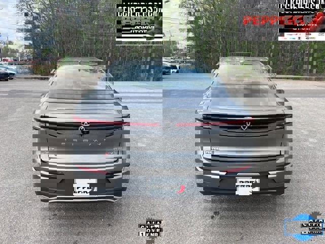 Used 2023 Toyota Crown Limited image 5