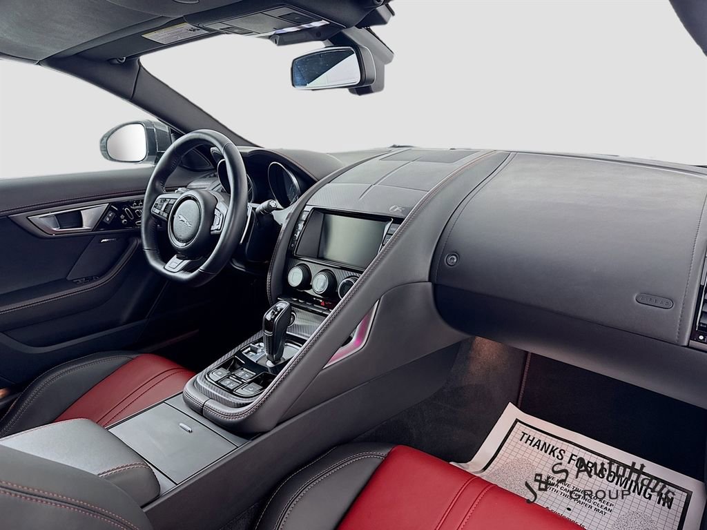Used 2016 Jaguar F-TYPE R image 30
