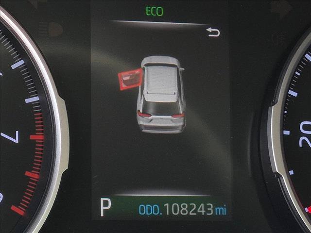Used 2020 Toyota RAV4 LE AWD/4WD image 10