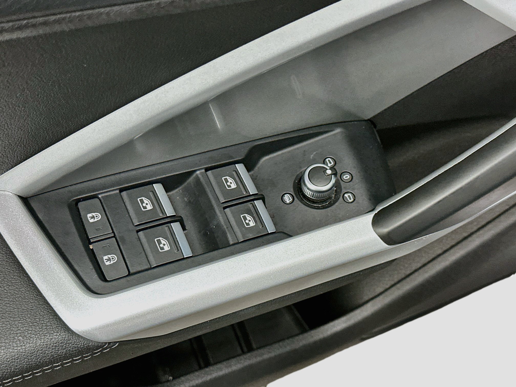 Used 2025 Audi Q3 2.0T Premium AWD/4WD image 15