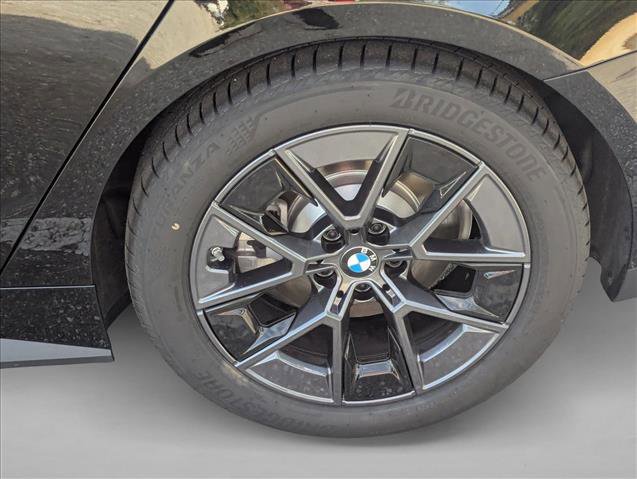 New 2026 BMW i4 xDrive40i image 9