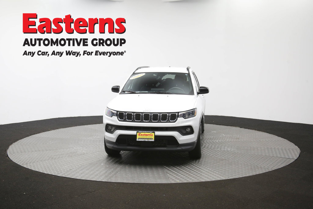 Used 2024 Jeep Compass Latitude AWD/4WD image 54