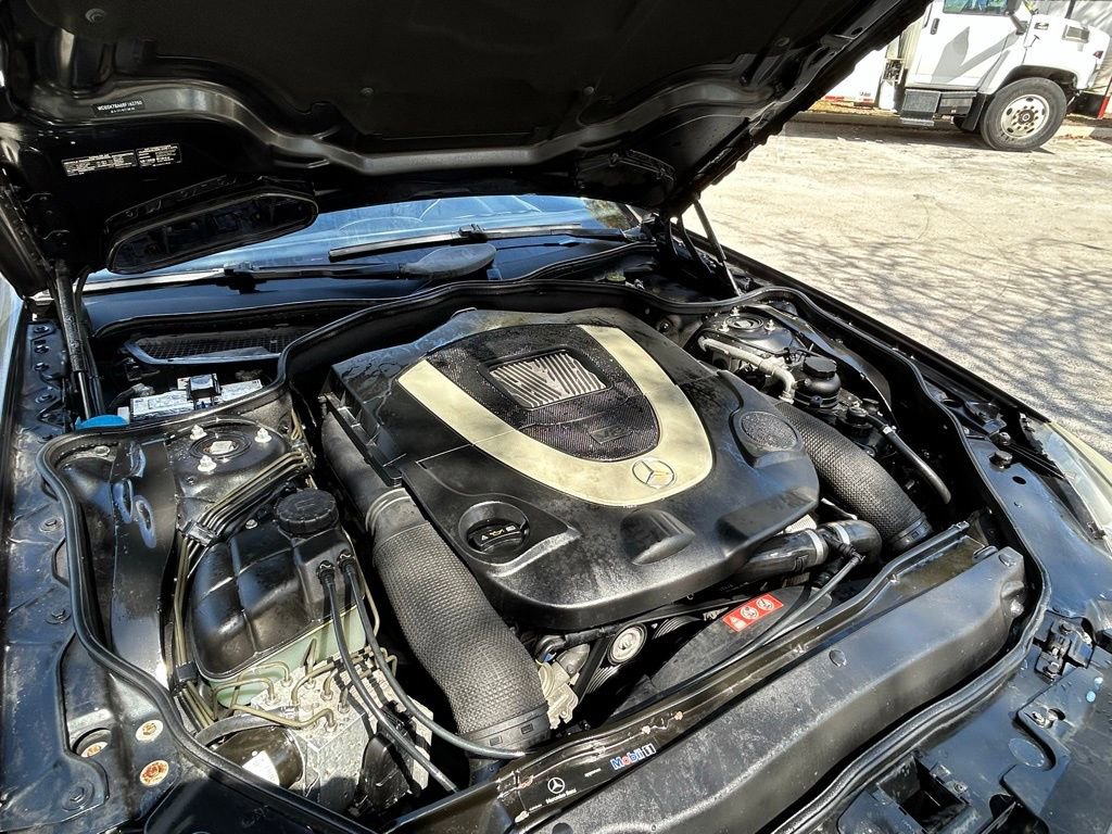 Used 2011 Mercedes-Benz SL 550 image 27