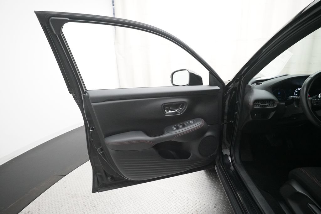 Used 2024 Honda HR-V Sport image 27