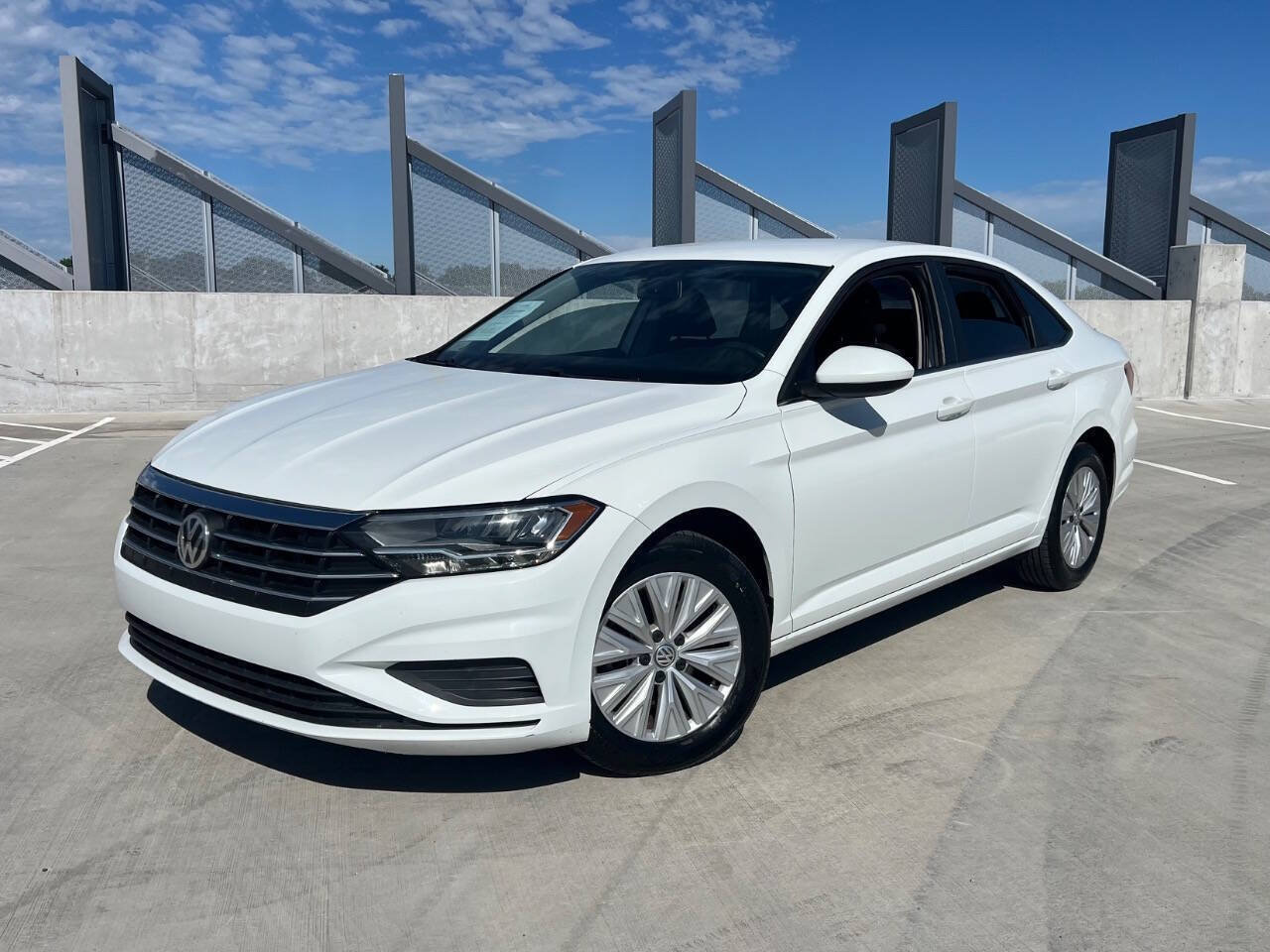 Used 2019 Volkswagen Jetta S w/ Driver Assistance Package FWD image 2