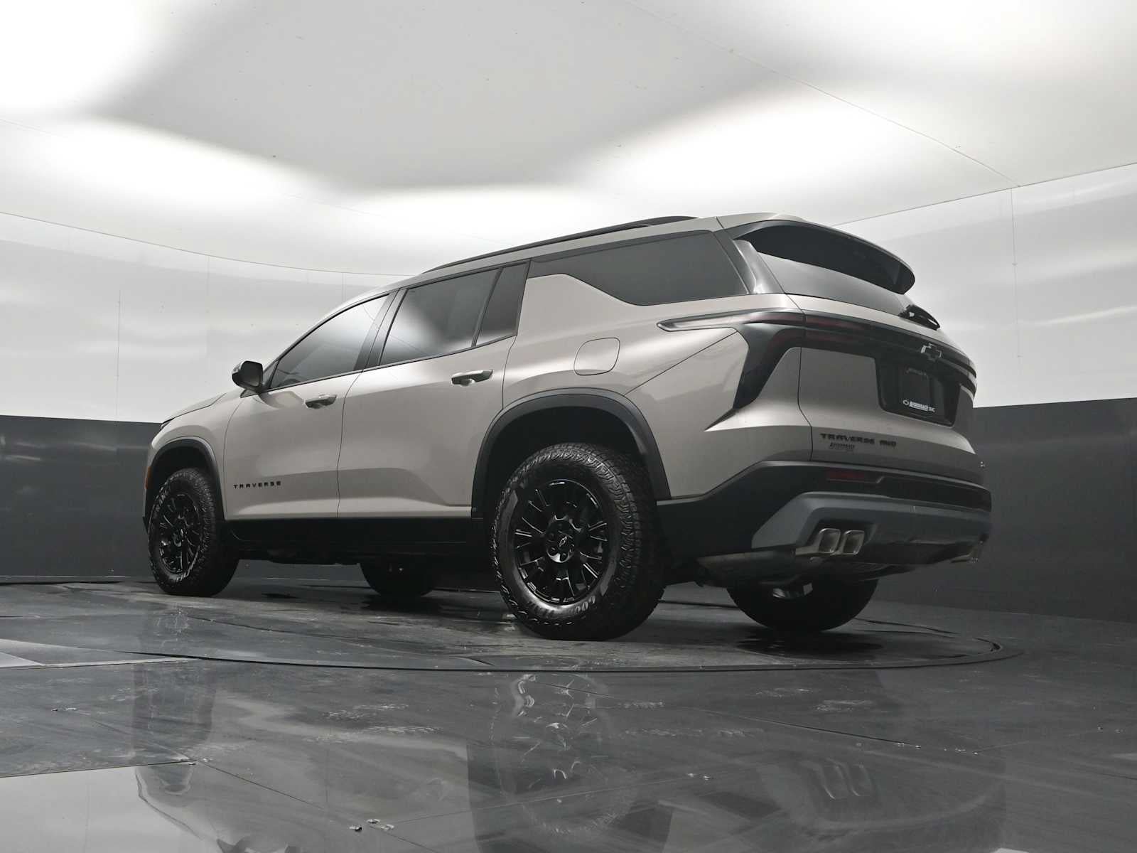 Used 2026 Chevrolet Traverse Z71 w/ Driver Confidence Package AWD/4WD image 18