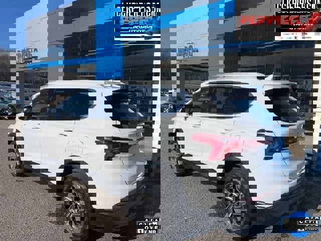 Used 2023 Hyundai Santa Fe SEL image 4