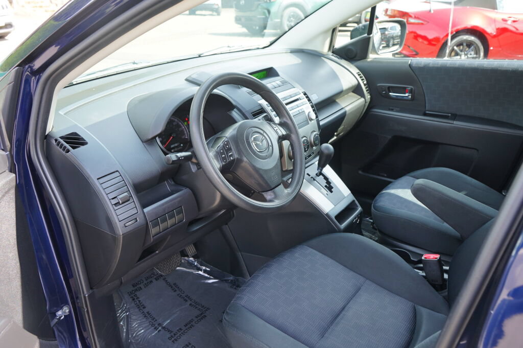 Used 2009 MAZDA MAZDA5 Sport FWD image 3