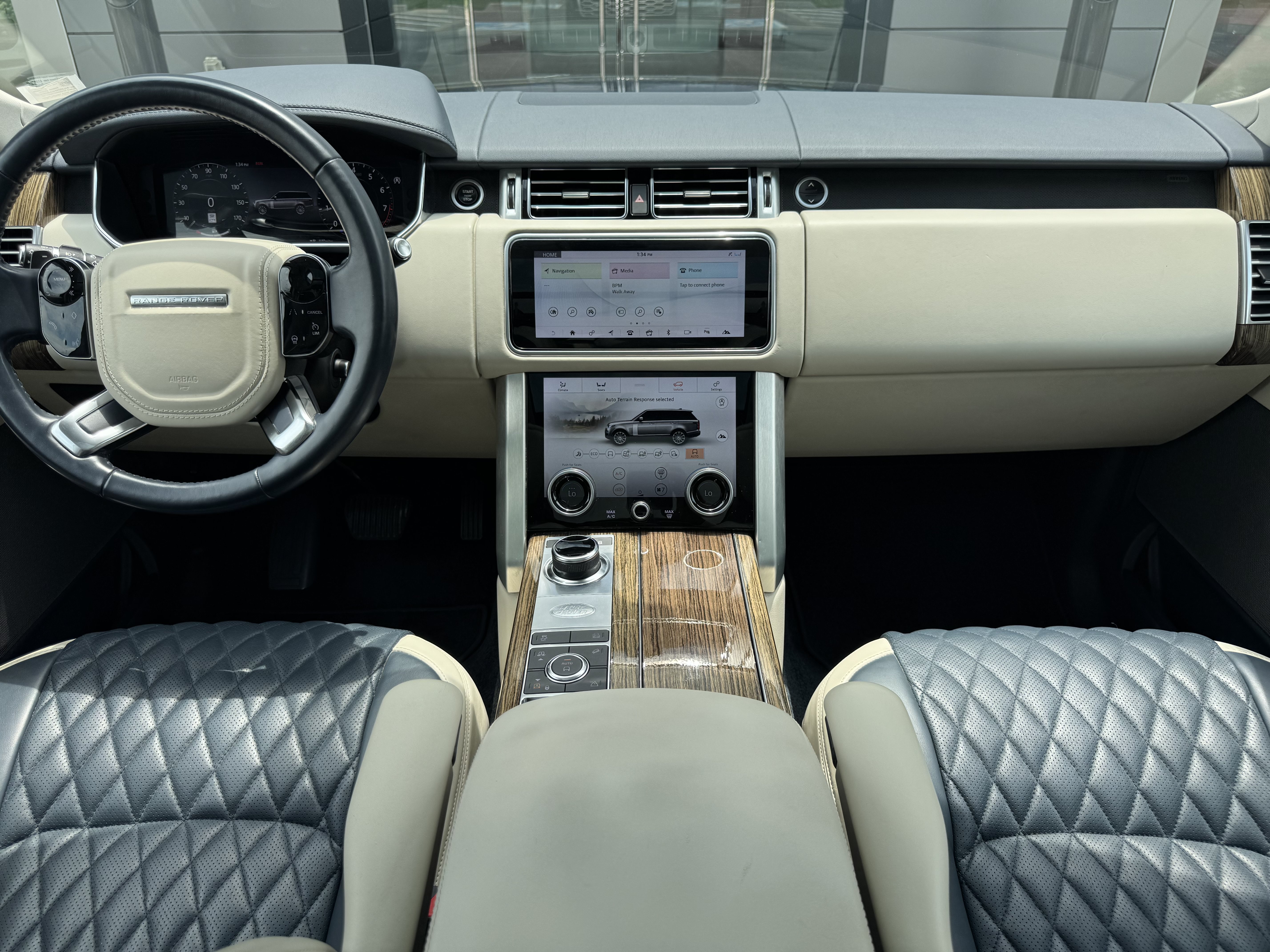 Used 2020 Land Rover Range Rover HSE AWD/4WD image 4