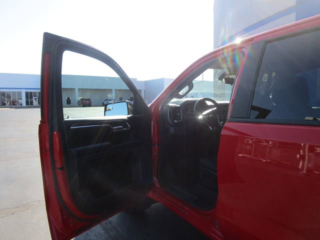 Used 2022 Chevrolet Silverado 1500 LT AWD/4WD image 16