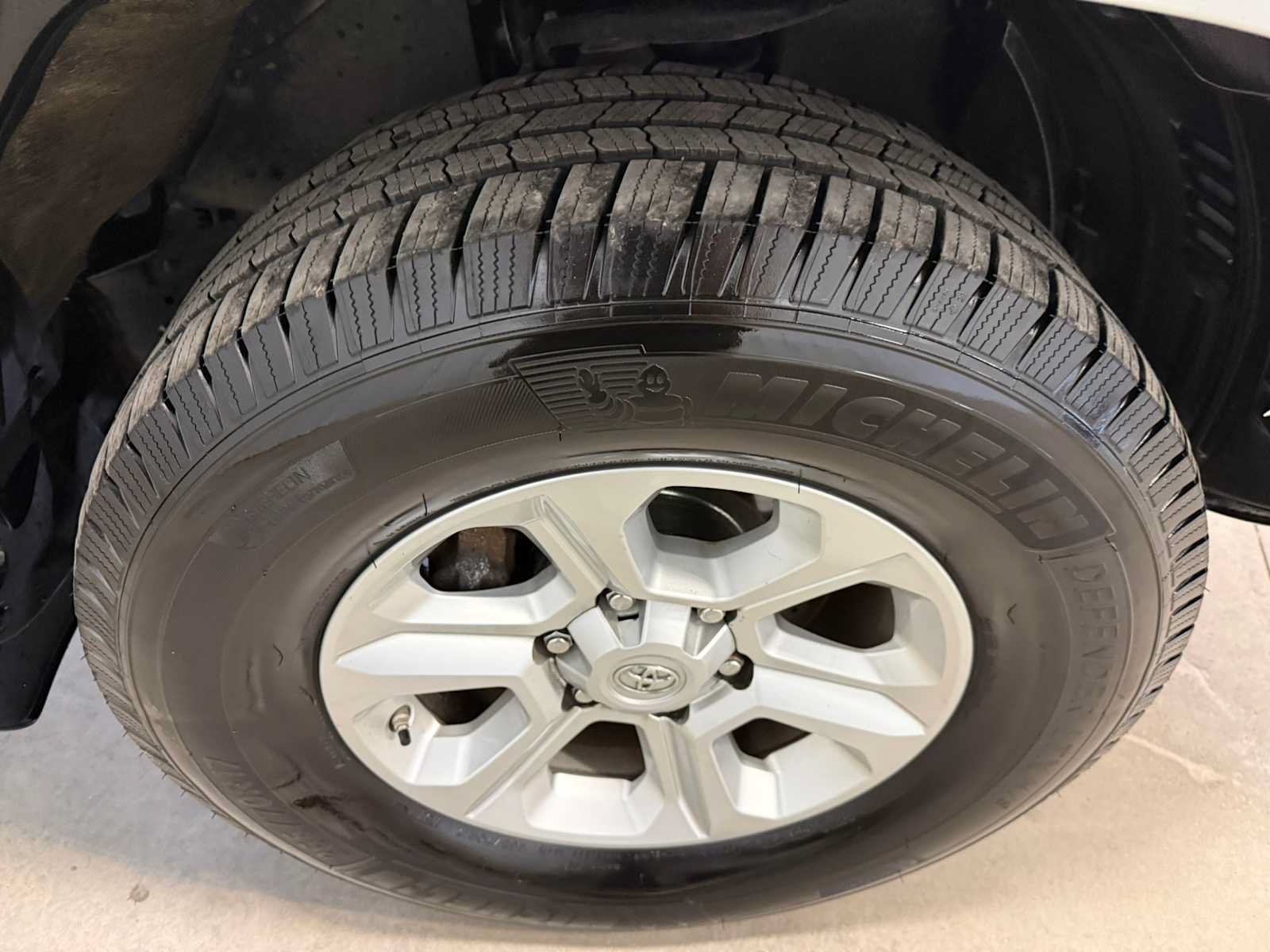 Used 2019 Toyota 4Runner SR5 Premium AWD/4WD image 12