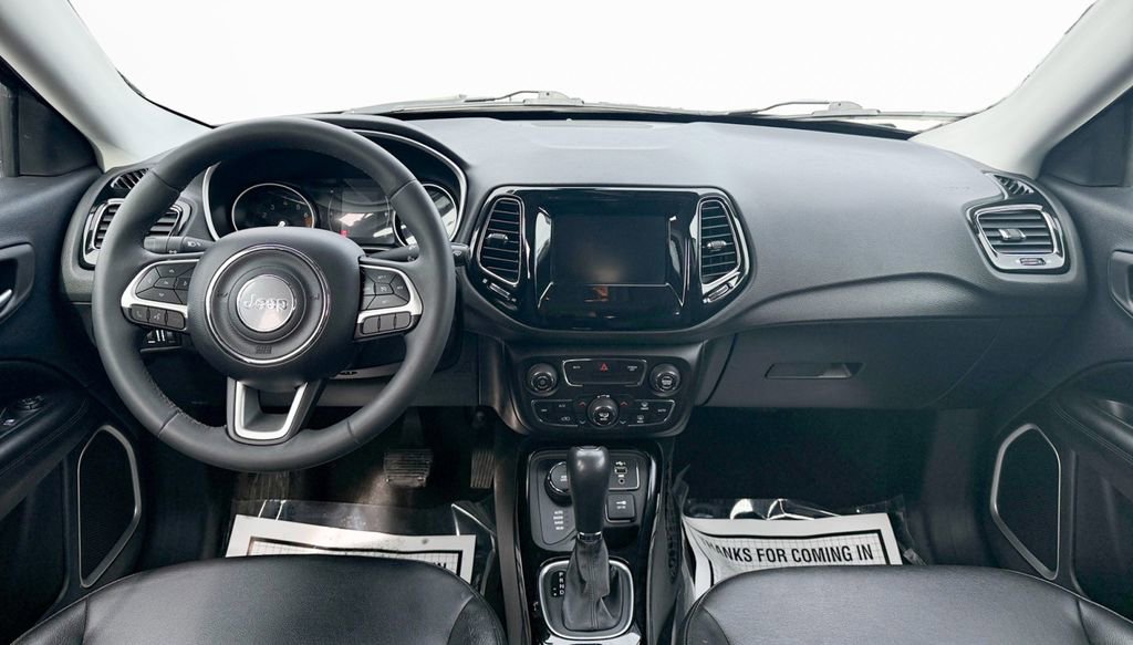 Used 2021 Jeep Compass Latitude image 18