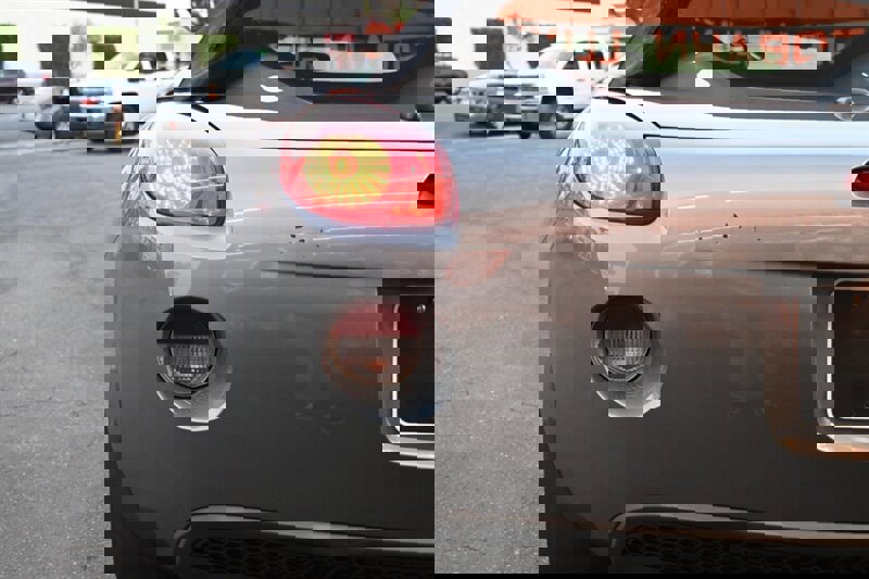 Used 2006 Pontiac Solstice Convertible w/ Premium Package image 9