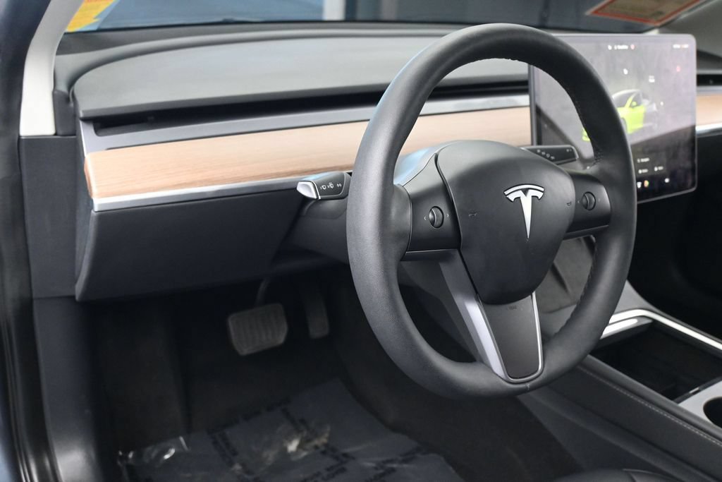 Used 2023 Tesla Model 3 Standard Range RWD image 16