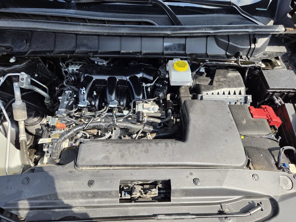 Used 2025 Nissan Pathfinder SL FWD image 30