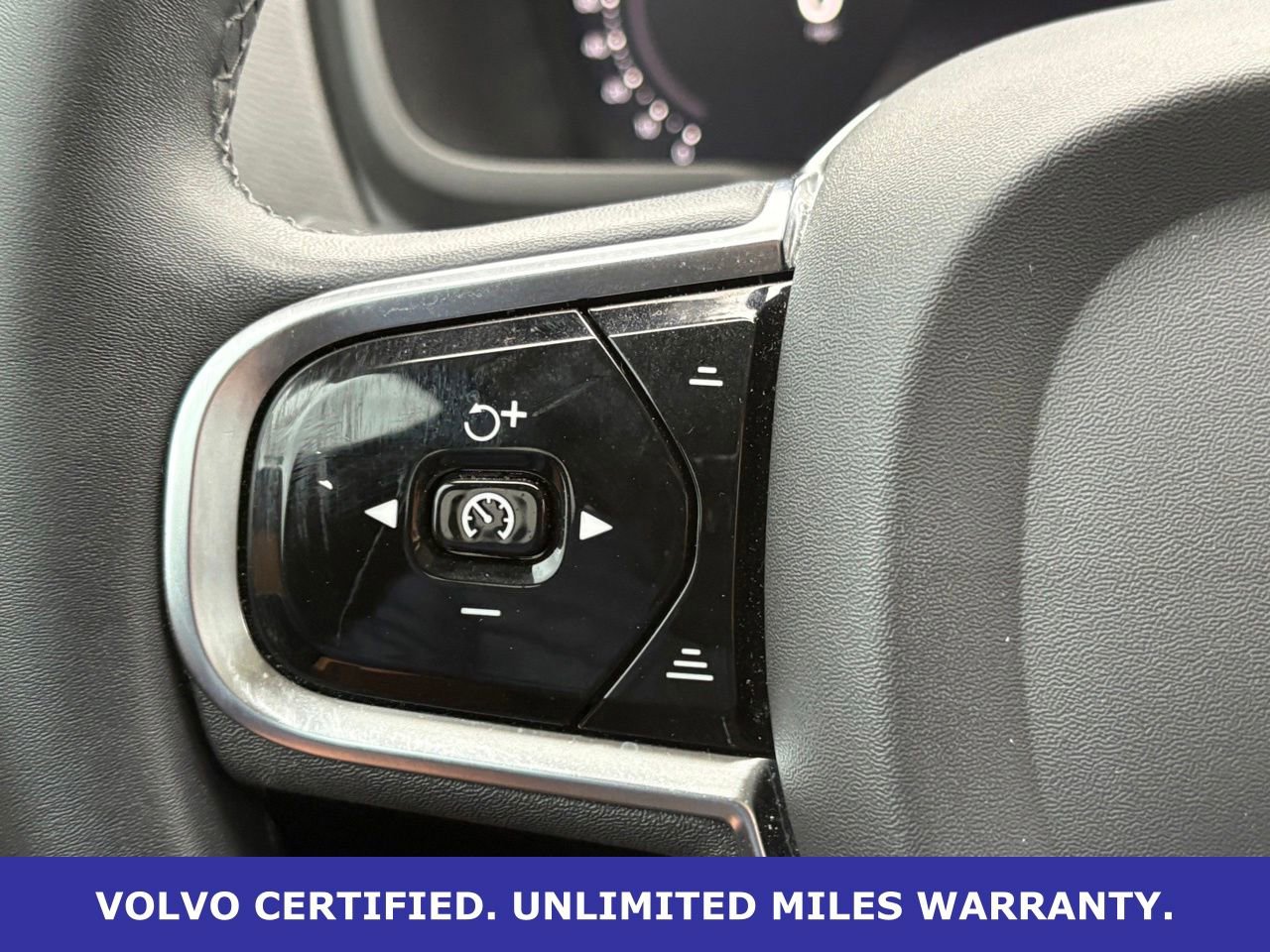 Certified 2024 Volvo XC90 B6 Plus w/ Protection Package Premier AWD/4WD image 18