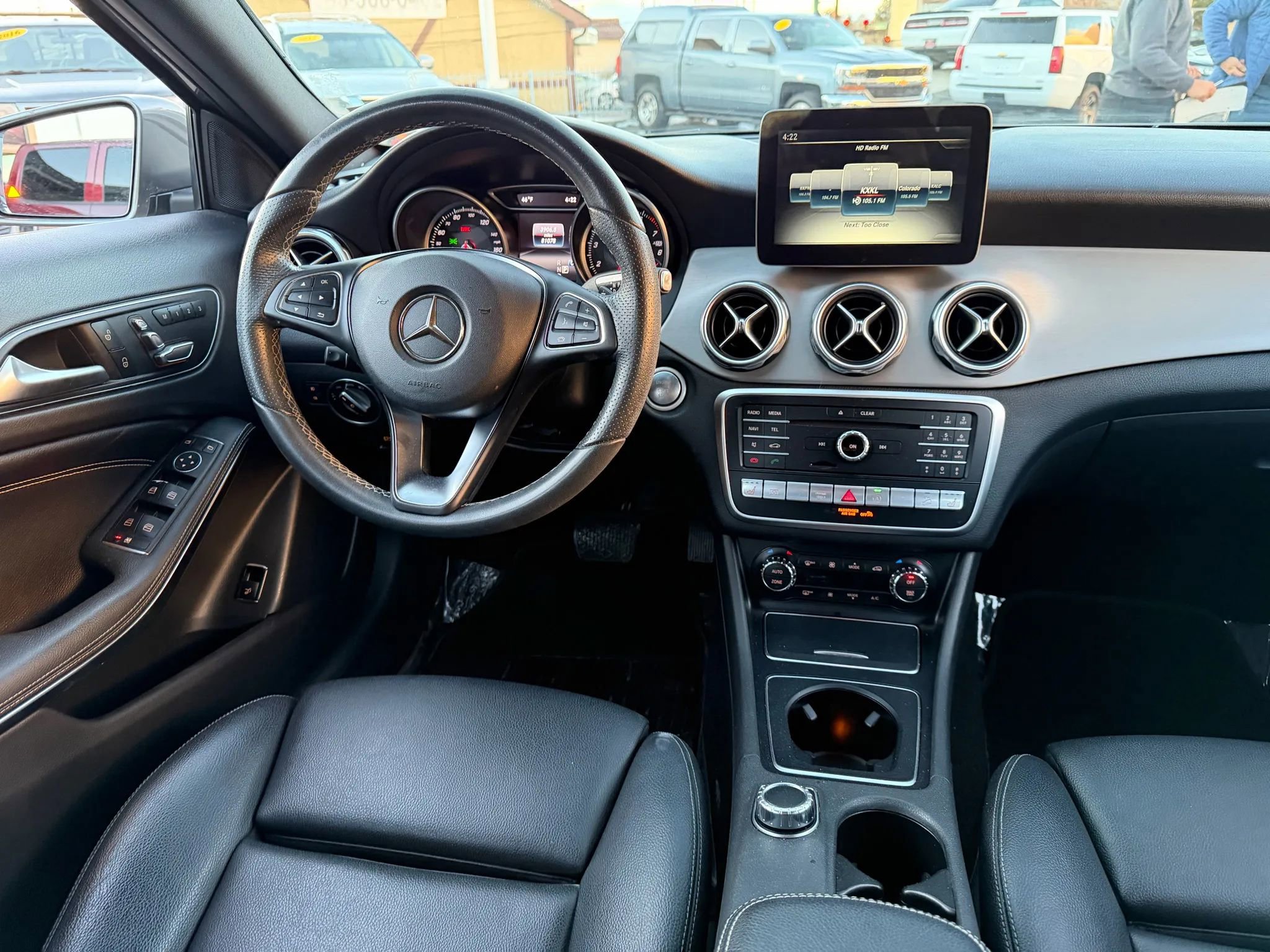 Used 2018 Mercedes-Benz GLA 250 4MATIC image 26