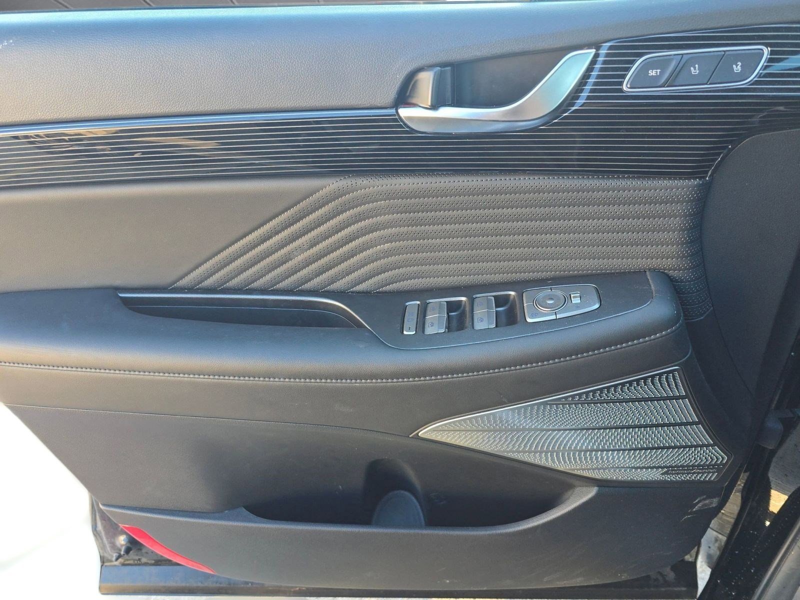 Used 2024 Hyundai Palisade Calligraphy image 8