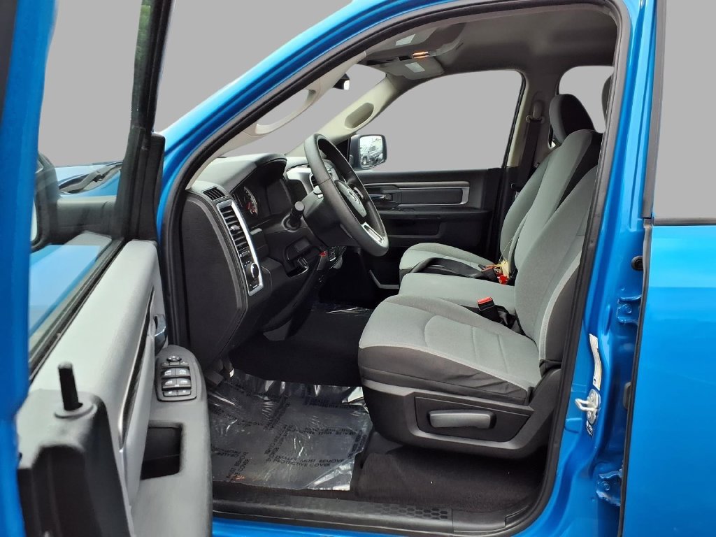 Used 2024 RAM 1500 Classic SLT AWD/4WD image 20
