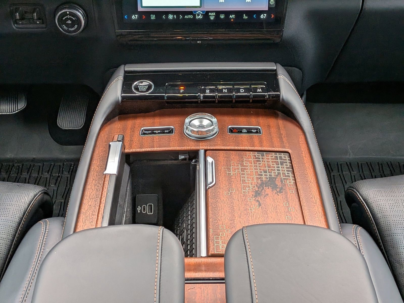 Certified 2025 Lincoln Navigator L Black Label image 23