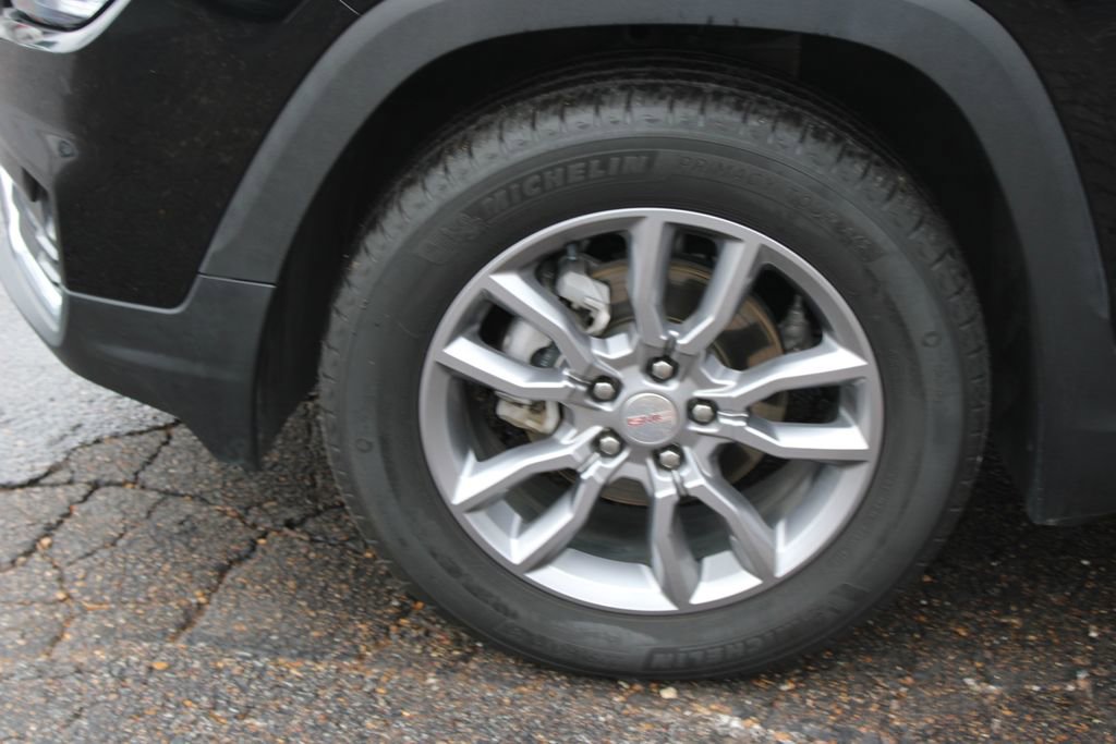 Used 2024 GMC Terrain SLT image 50