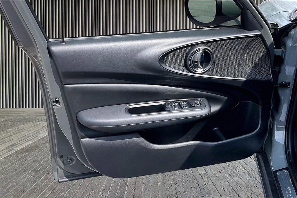 Used 2020 MINI Cooper Clubman S image 23