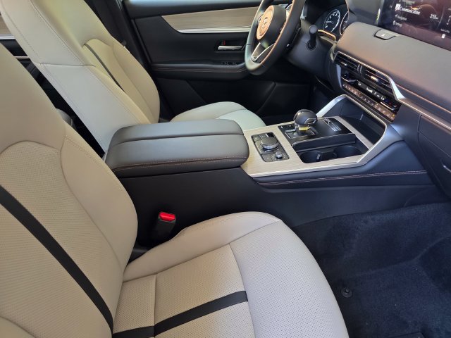 New 2026 MAZDA CX-90 3.3 Turbo w/ Preferred Package AWD/4WD image 16