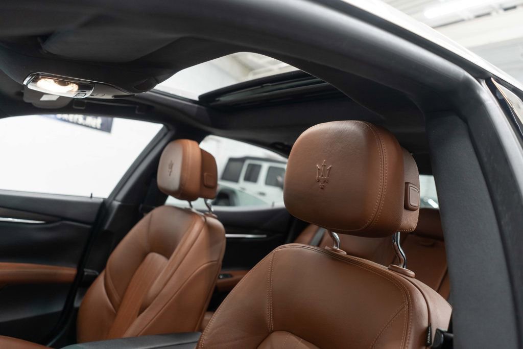 Used 2016 Maserati Ghibli S Q4 image 11