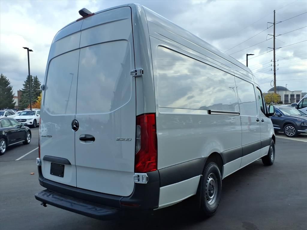 New 2026 Mercedes-Benz Sprinter 2500 image 6